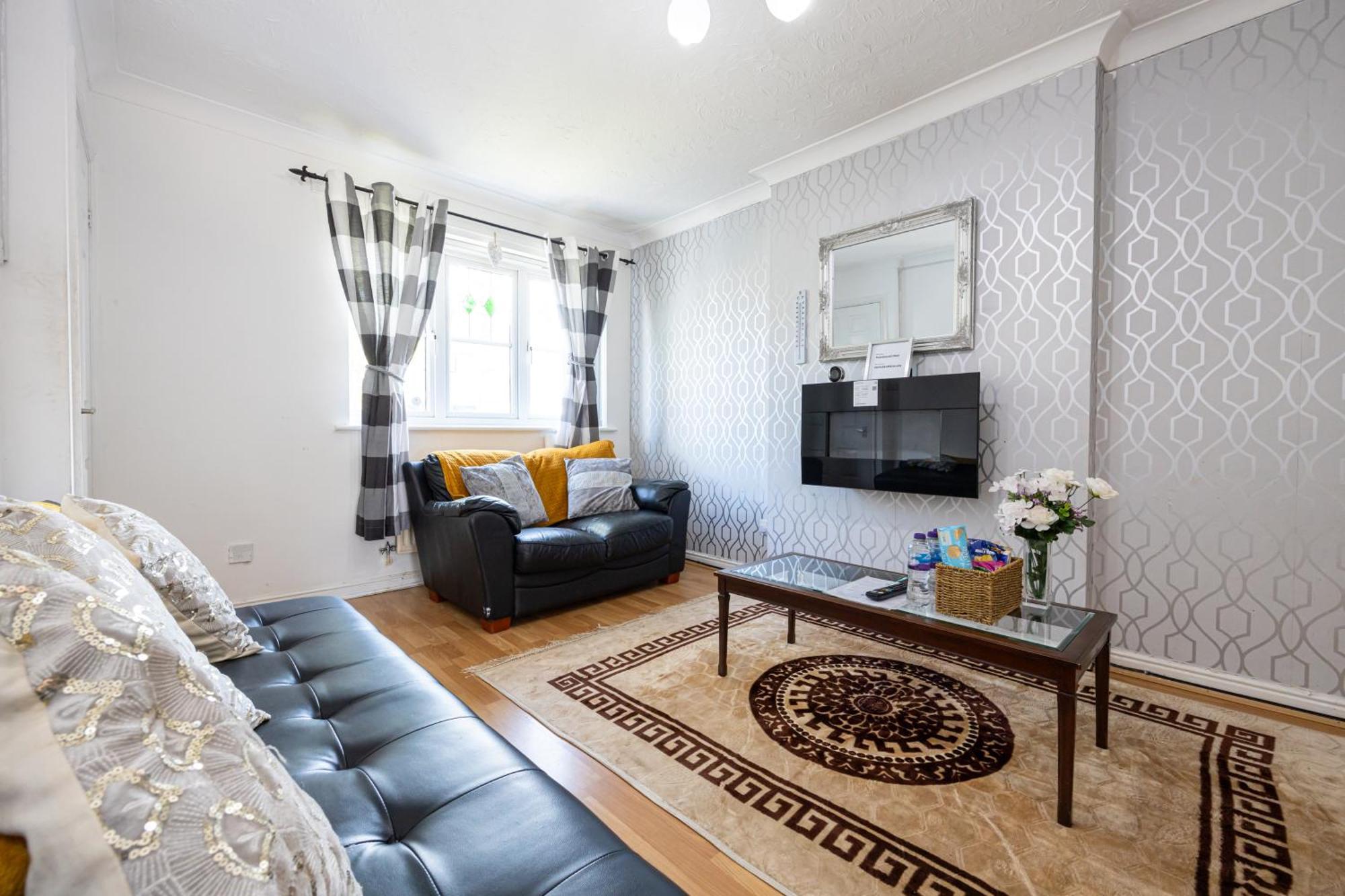 Serenity House Apartment *